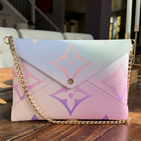 Louis Vuitton Large Kirigami Pochette In Sunrise Pastel - Picture 13 of 16